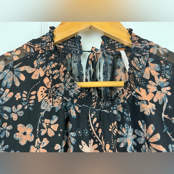 Free People Clarissa Top in Midnight Size Small Juliet sleeve, tie back - Picture 6 of 9